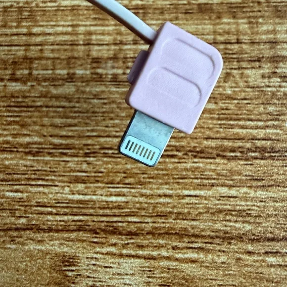 Pink Clutch Portable Charger - Picture 5 of 7